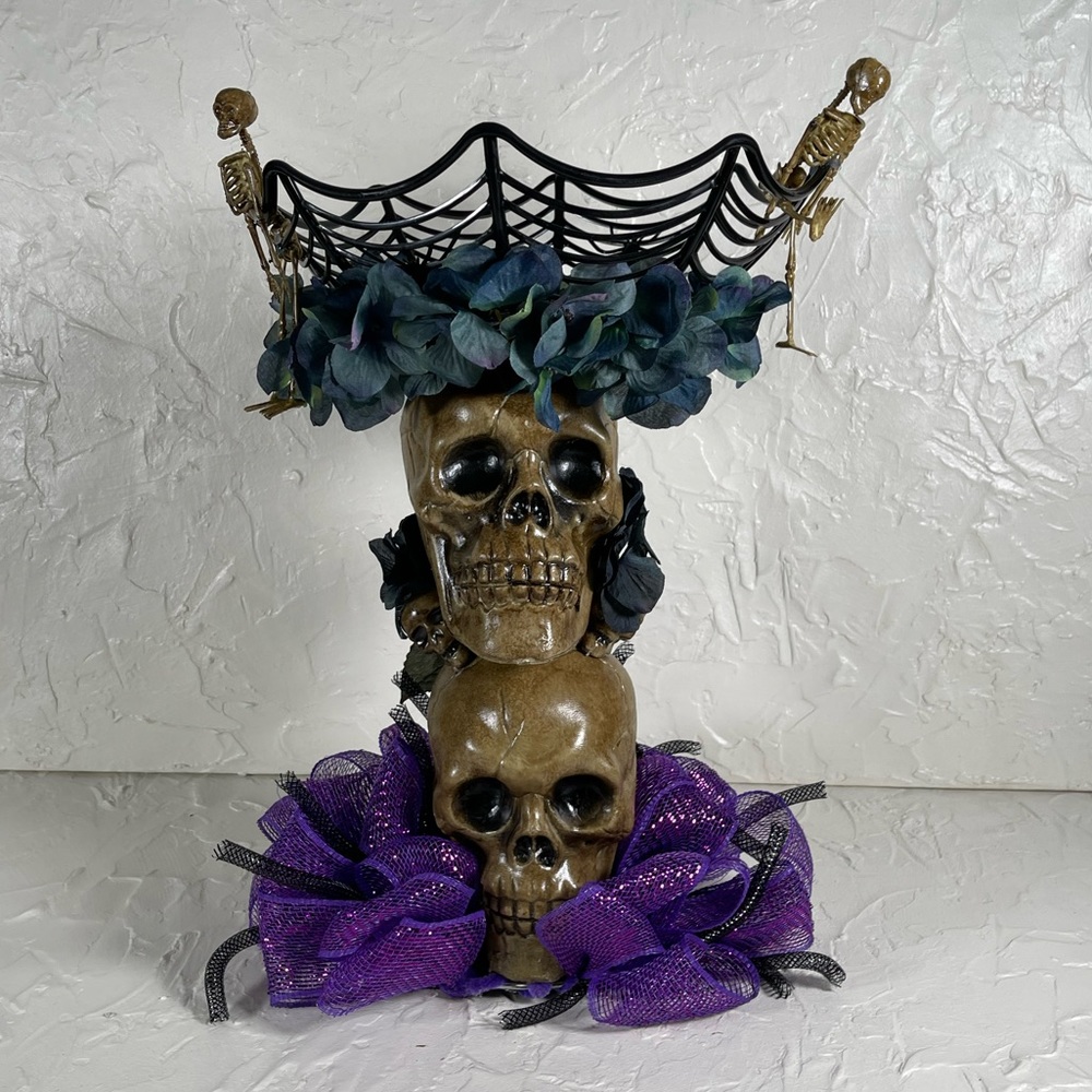***Custom Skull Candy Holder/Centerpiece Halloween